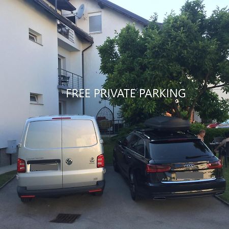 Apartman Studio Sonas 3 With Free Private Parking カルロヴァッツ エクステリア 写真